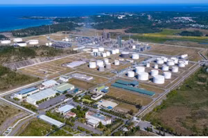 Nhà máy lọc dầu Dung Quất.
