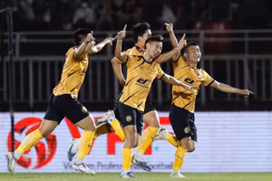 Các cầu thủ Thanh Hóa “cháy” hết mình qua từng vòng đấu V-League.