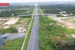 [Video] Chấp thuận đấu nối tạm vào cao tốc Trung Lương - Mỹ Thuận để thi công trạm dừng nghỉ