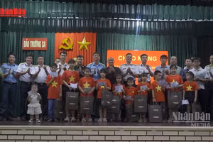 [Video] Đặc khu Trường Sa vui tết thiếu nhi