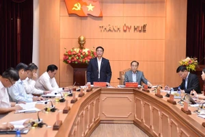 Đoàn kiểm tra, giám sát số 21 của Bộ Chính trị thông qua dự thảo báo cáo kết quả giám sát năm 2026 đối với Ban Thường vụ Thành ủy Huế. (Ảnh: Đ.Quang)