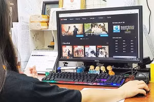 Ngày càng nhiều phim được phát hành trên không gian mạng. (Ảnh: ANH QUÂN)