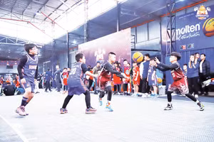 Các cầu thủ nhí HNBA tham dự nhiều giải đấu trong năm. 