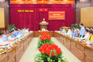 Quang cảnh buổi làm việc. 