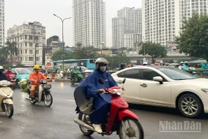Hà Nội ngày có mưa vài nơi, sáng sớm có sương mù và sương mù nhẹ rải rác. (Ảnh minh họa: Đ.T)