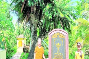 Cây thiên tuế tại đình Phú Nhuận (phường An Hội, tỉnh Vĩnh Long) được công nhận là cây di sản Việt Nam.