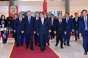 Các đồng chí lãnh đạo Đảng, Nhà nước tham dự Đại hội Thi đua yêu nước lần thứ XI.