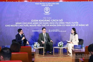 Các diễn giả chuyên gia trao đổi tại hội thảo. (Ảnh: PV)