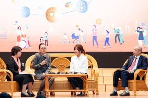 Các đại biểu chia sẻ tại phiên thảo luận. (Ảnh: UNFPA)