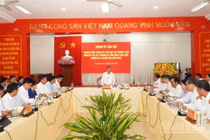 Quang cảnh buổi làm việc.