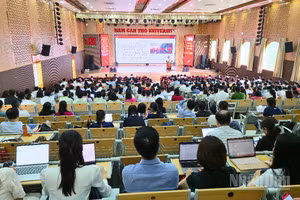 Quang cảnh hội nghị. (Ảnh: VĂN ÚT)