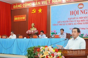 Ủy viên Bộ Chính trị, Bộ trưởng Nông nghiệp và Môi trường Trần Đức Thắng tiếp xúc cử tri đơn vị bầu cử số 3, thành phố Cần Thơ.