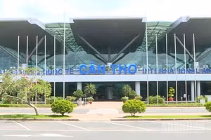 Mặc dù là Cảng hàng không quốc tế Cần Thơ nhưng chưa khai thác chuyến bay quốc tế.