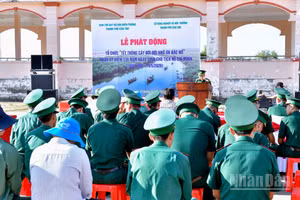 Quang cảnh buổi lễ phát động.
