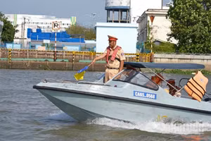 Lực lượng Cảnh sát giao thông Cần Thơ tăng cường tuần tra, kiểm soát trên các tuyến đường thủy.