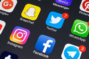 Hệ sinh thái số cần được thiết kế theo hướng an toàn hơn cho trẻ.