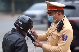 Các quy định xử phạt vi phạm giao thông ngày càng hoàn thiện và tăng tính răn đe.