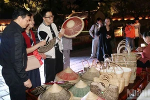 Di tích Văn Miếu-Quốc Tử Giám triển khai nhiều hoạt động mới trong dịp Tết Dương lịch.