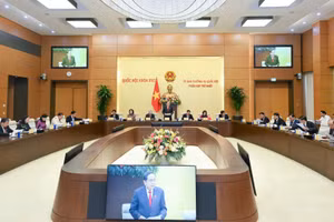Quang cảnh Phiên họp thứ nhất của Ủy ban Thường vụ Quốc hội khóa XVI.