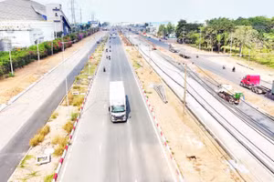 Dự án nâng cấp đường 25B, đoạn từ trung tâm xã Nhơn Trạch đến Quốc lộ 51 nguy cơ chậm tiến độ do vướng mặt bằng và giá vật liệu biến động
