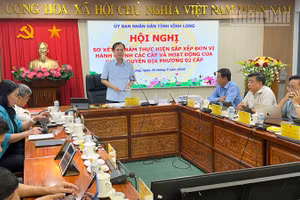 Chủ tịch Ủy ban nhân dân tỉnh Vĩnh Long Trần Trí Quang phát biểu tại hội nghị. 