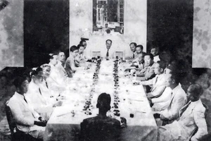 Phiên họp đầu tiên của Chính phủ lâm thời nước Việt Nam Dân chủ Cộng hòa, ngày 3/9/1945. (Ảnh Tư liệu)