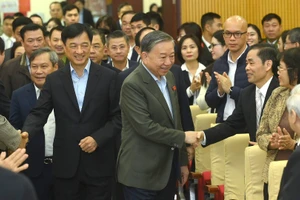 Tổng Bí thư Tô Lâm tiếp xúc cử tri thành phố Hà Nội sau Kỳ họp thứ 10, Quốc hội khóa XV. 