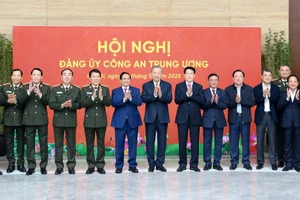 Tổng Bí thư Tô Lâm và các đồng chí lãnh đạo Đảng, Nhà nước dự Hội nghị Đảng ủy Công an Trung ương.