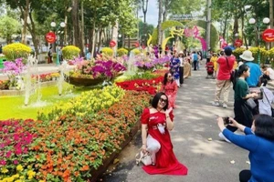 Thủ tướng Chính phủ Phạm Minh Chính chỉ thị tổ chức Tết Nguyên đán Bính Ngọ năm 2026 vui tươi, lành mạnh, an toàn, tiết kiệm.