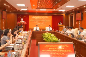 Quang cảnh hội thảo khoa học. 