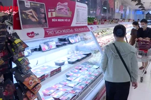 [Video] Báo động thực phẩm bẩn tấn công thị trường Tết