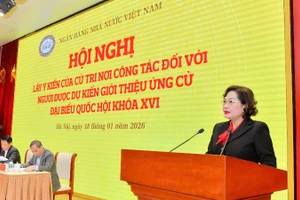 Giới thiệu Thống đốc Ngân hàng Nhà nước Nguyễn Thị Hồng ứng cử đại biểu Quốc hội khóa XVI.