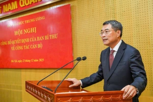 Đồng chí Lê Minh Hưng, Ủy viên Bộ Chính trị, Bí thư Trung ương Đảng, Trưởng Ban Tổ chức Trung ương phát biểu tại hội nghị (ảnh: Thế Đại)