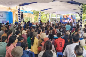 Hơn 1.000 người dân phía tây tỉnh Lâm Đồng được khám bệnh, cấp phát thuốc miễn phí thông qua Chương trình "Hành trình vì một Việt Nam khỏe mạnh".