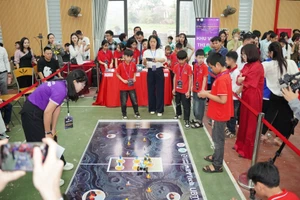 Vòng Chung kết Sân chơi STEM - AI - Robotics Thái Nguyên 2026 quy tụ gần 200 học sinh.