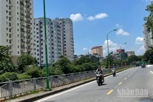 Thời tiết ngày 6/9: Bắc Bộ có nơi nắng nóng, Nam Bộ có mưa rào và dông