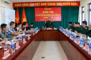 Quang cảnh buổi làm việc.