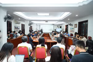 Quang cảnh Lễ ra mắt LOTUS V4 - Hội thảo kiến thức cơ bản về công trình xanh.