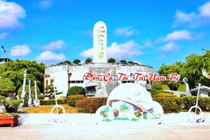 Khu tưởng niệm cố nhạc sĩ Cao Văn Lầu, một trong những công trình biểu tượng trưng bày và lưu giữ về văn hóa phi vật thể tại Cà Mau.