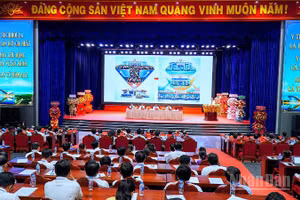 Đông đảo các chuyên gia đầu ngành tham gia hội thảo tại Cà Mau.