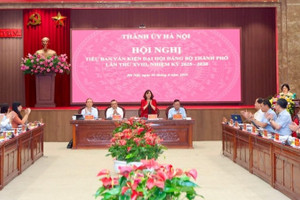 Bí thư Hà Nội lưu ý chỉ tiêu đề ra bảo đảm khả thi, không phải cho đẹp