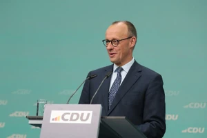 Thủ tướng Đức Friedrich Merz phát biểu trong một cuộc họp báo ở Berlin. Ảnh: THX/TTXVN