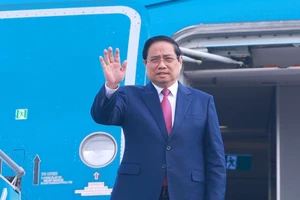 Thủ tướng Phạm Minh Chính rời Thủ đô Hà Nội sang Thủ đô Vientiane, Lào đồng chủ trì Kỳ họp lần thứ 48 Ủy ban liên Chính phủ Việt Nam-Lào. Ảnh: TTXVN