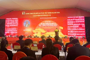 Tỉnh Tuyên Quang khai mạc Hội chợ thương mại quốc tế Việt-Trung tại phường Hà Giang 1. 