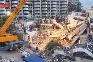 [Video] Đoàn Quân đội nhân dân Việt Nam đưa 54 thi thể nạn nhân động đất ra khỏi đống đổ nát tại Venezuela