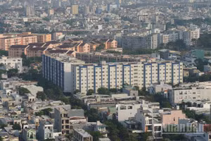 Năm 2026, Đà Nẵng đặt mục tiêu mở bán 6.000-7.000 căn hộ nhà ở xã hội. Trong ảnh là khu vực quy hoạch xây dựng các khu chung cư tại phường Sơn Trà, thành phố Đà Nẵng nhìn từ trên cao. (Ảnh: ANH ĐÀO)