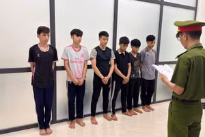 Nhóm đối tượng bị khởi tố, bắt tạm giam vì hành vi “Gây rối trật tự công cộng”. (Ảnh: Công an cung cấp)