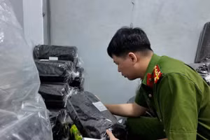 Hơn 7.000 sản phẩm đã bị các chiến sĩ công an Phòng cảnh sát kinh tế Đà Nẵng triệt phá, thu giữ.