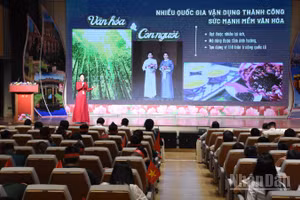 Các thí sinh mang đến cho Hội thi nhiều phần trình bày ấn tượng, có liên hệ thực tiễn nhằm làm rõ hơn các chủ trương, đường lối của Đảng. (Ảnh: ANH ĐÀO)