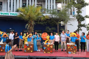 Những hạt mầm hy vọng nhân lên niềm tin yêu cuộc đời tại ngôi trường mang tên Hy vọng. (Ảnh: ANH ĐÀO)